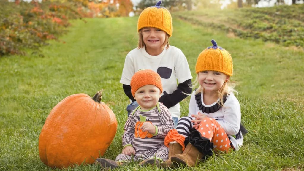 Jaki materiał na czapkę dla dziecka? 5 najlepszych wyborów
