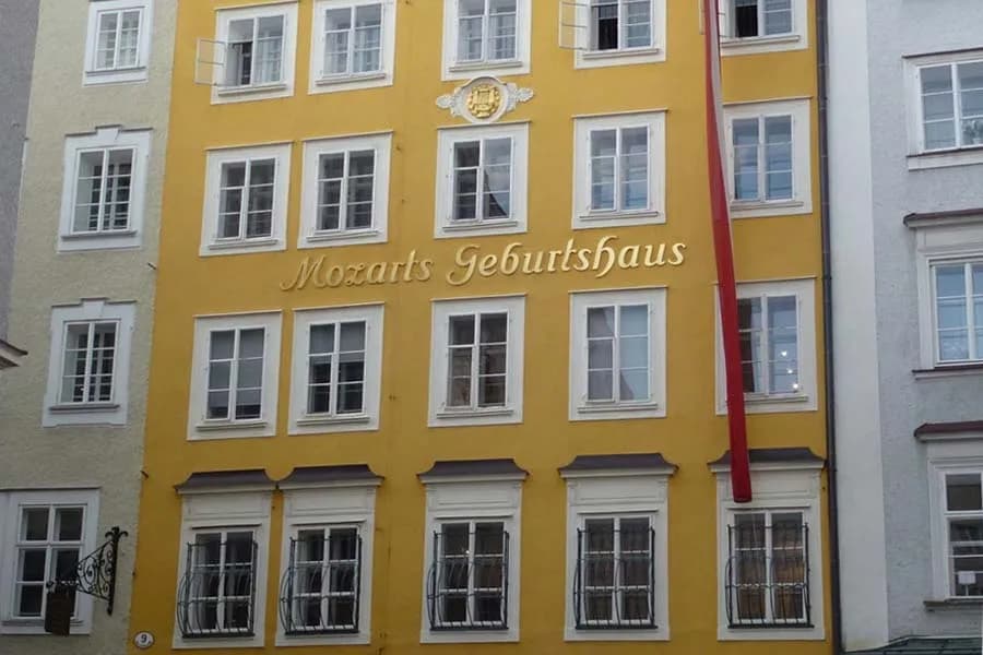 Gdzie urodził się Mozart? Niezwykłe miejsce i historia jego narodzin