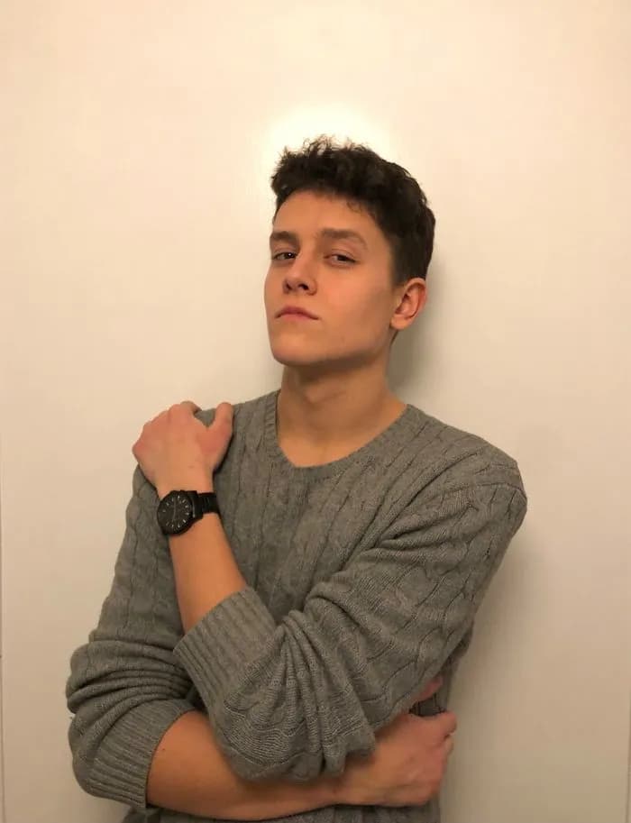 Oskar Cyms: Wiek, data urodzenia i kariera młodego artysty