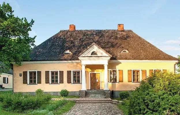 Gdzie urodził się Adam Mickiewicz? Fascynujące fakty o Zaosiu